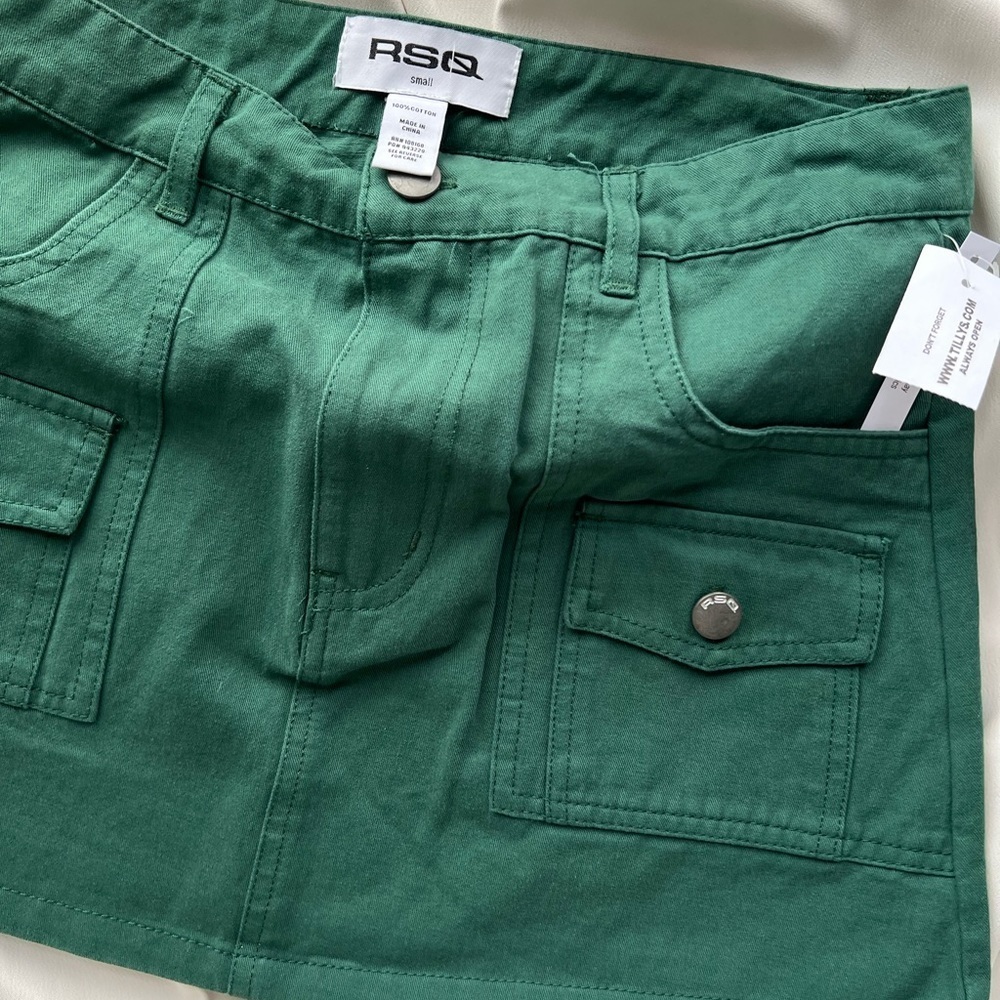 NWT Green Tillys Skirt - Picture 4 of 6